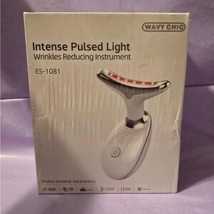 Wavy Chic red light therapy